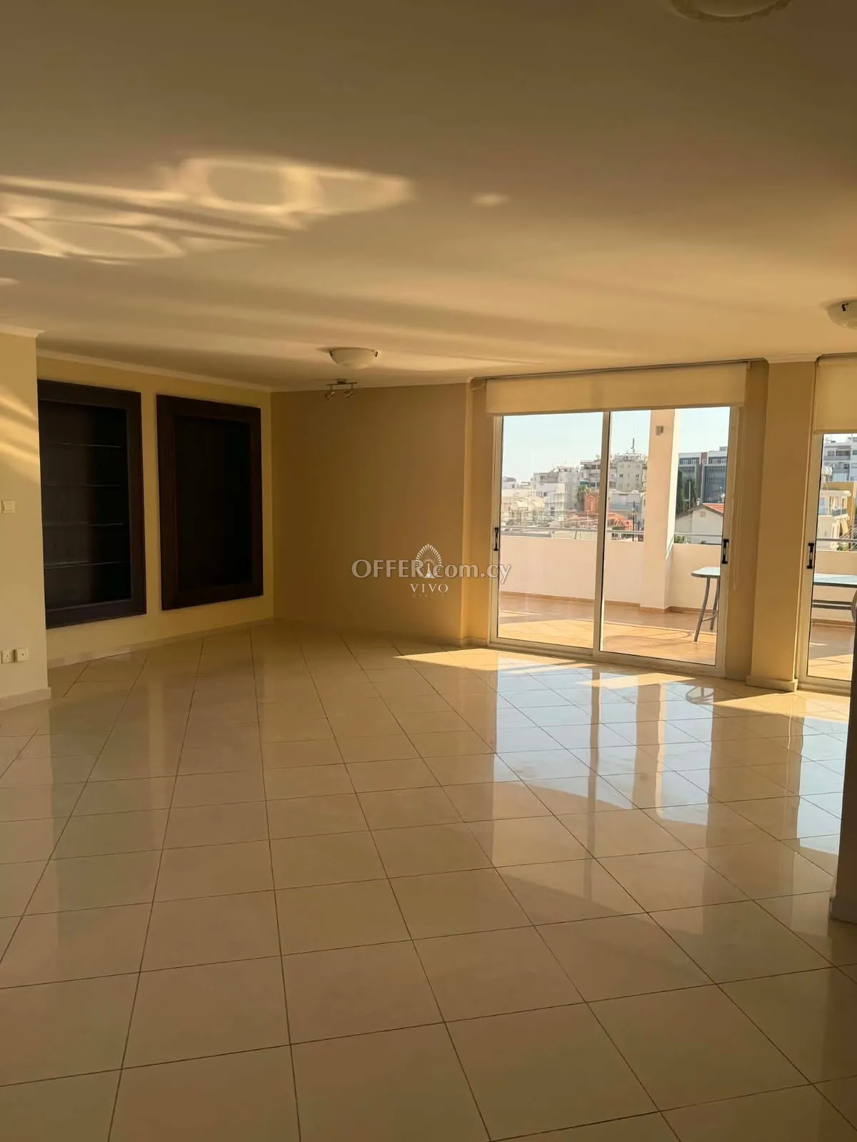 THREE BEDROOM APARTMENT IN MESA GEITONIA, LIMASSOL - 6