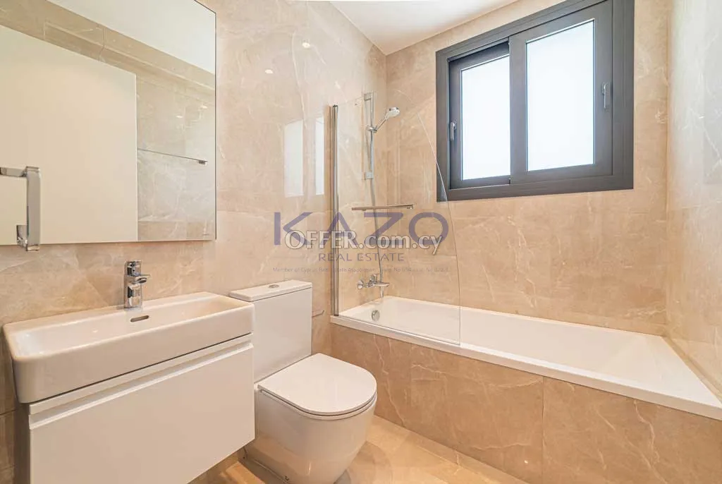 Spacious Top Floor Apartment in Central Papas Area - 2