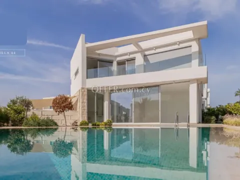 Modern Four Bedroom Villa in Beautiful Coral Bay For Sale - Main Photo