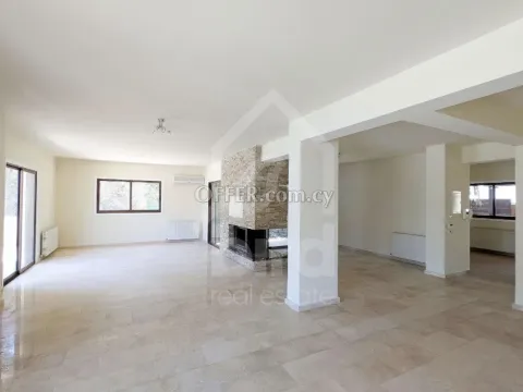 4 Bed Semi-Detached House for Sale in Strovolos, Nicosia - Main Photo