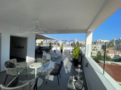 Seafront Furnished Penthouse in Lively Agia Triada - 11