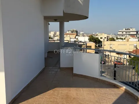 THREE BEDROOM APARTMENT IN MESA GEITONIA, LIMASSOL - 11