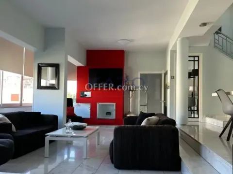 Spacious Three Bedroom Apartment in Vibrant Germasoyeia - 12