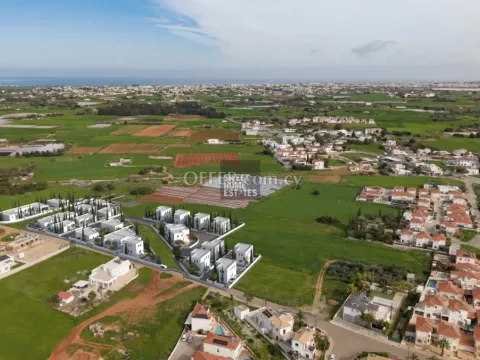Contemporary  Three Bedroom Villa  in Frenaros - 5