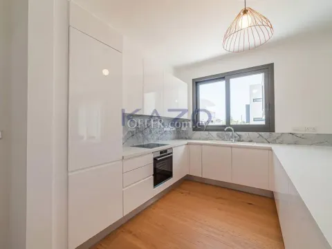 Spacious Top Floor Apartment in Central Papas Area - 5