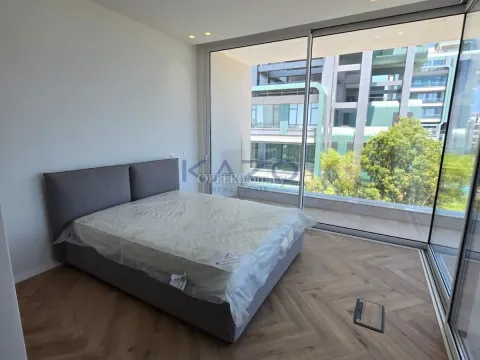 Modern Seafront Apartment with Gym in Mouttagiaka - 4