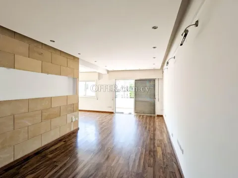 Three Bedroom Apartment in Agioi Omologites Nicosia - 6