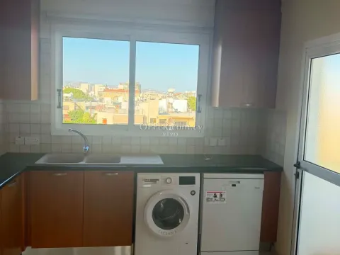 THREE BEDROOM APARTMENT IN MESA GEITONIA, LIMASSOL - 7