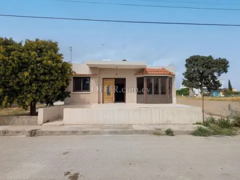 Three Bedroom House in Sotiros Quarter Larnaca - 6