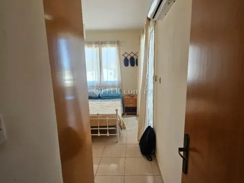 1-bedroom Apartment 50 sqm in Oroklini - 3