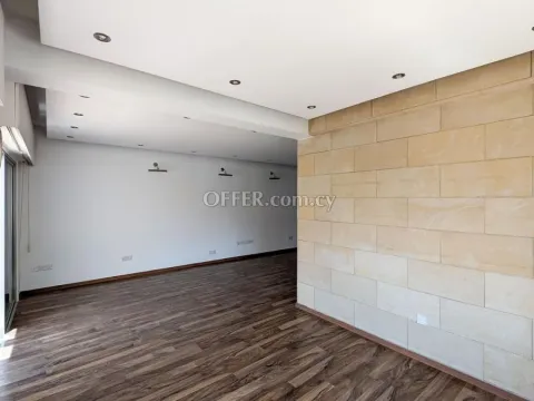Three Bedroom Apartment in Agioi Omologites Nicosia - 5