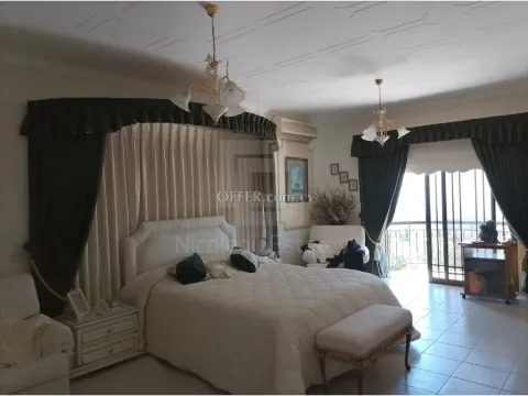 Exceptional Five Bedroom Villa with Panoramic Sea Views in Tala Paphos - 4