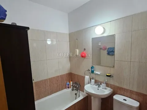 1-bedroom Apartment 50 sqm in Oroklini - 2