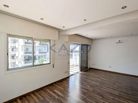 Three Bedroom Apartment in Agioi Omologites, Nicosia - 7