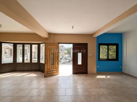 Three Bedroom House in Sotiros Quarter Larnaca - 4