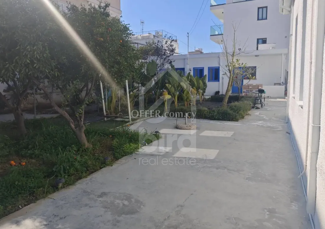 4 Bed Detached House for Sale in Agios Dometios, Nicosia - 2