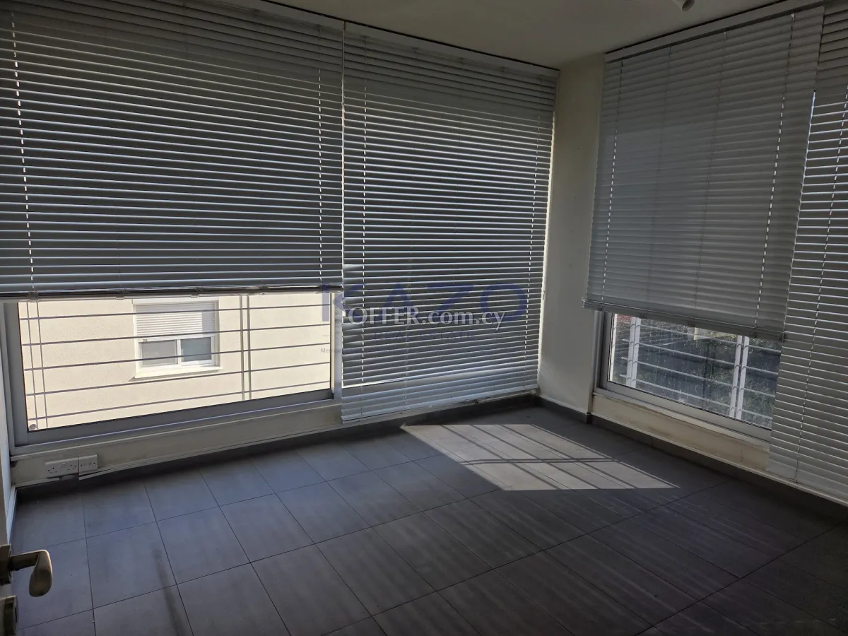 Medical Office for Rent 71m2 in City Center - next to Polyclinic Ygeia - 4