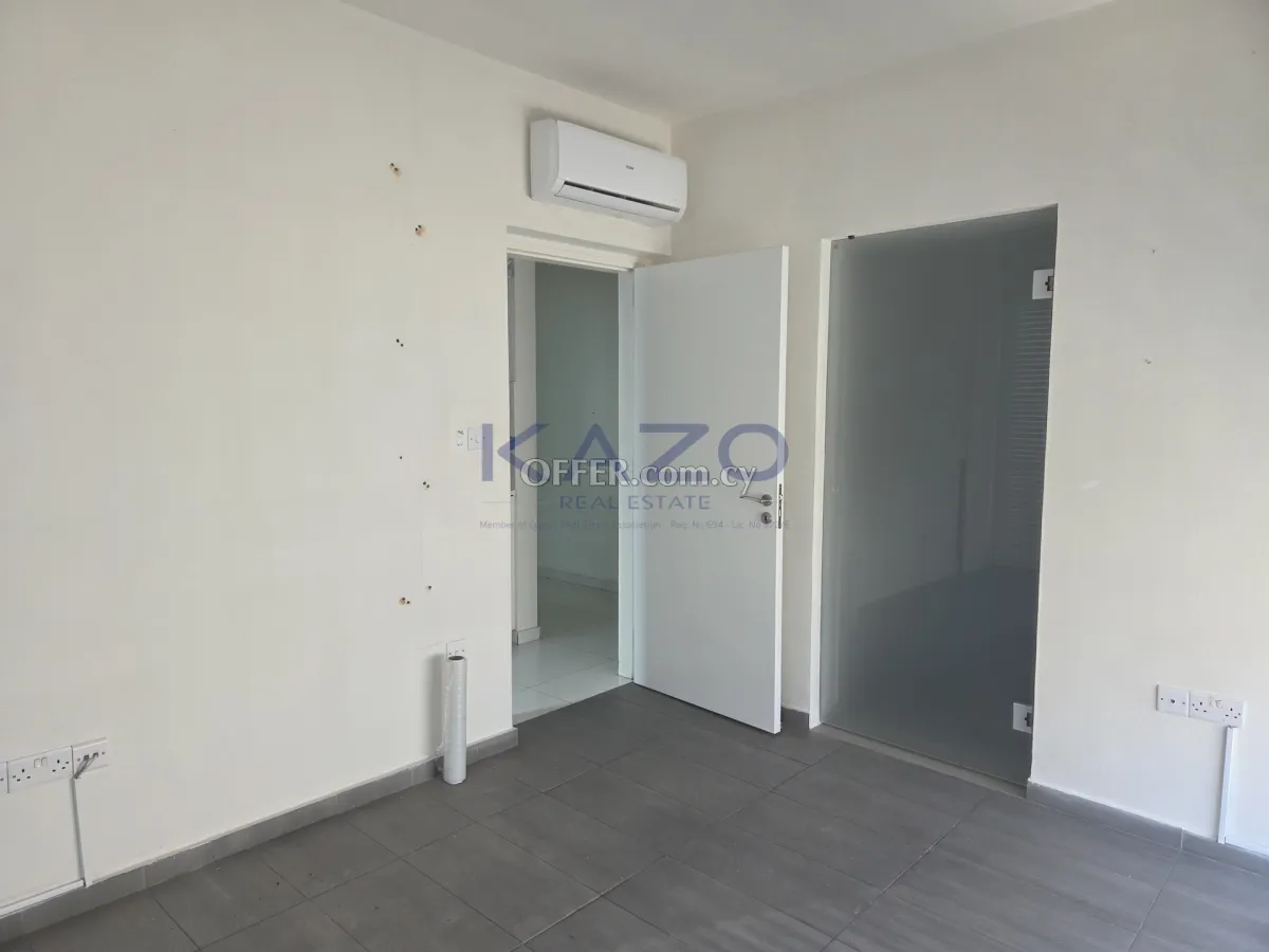 Medical Office for Rent 71m2 in City Center - next to Polyclinic Ygeia - 2
