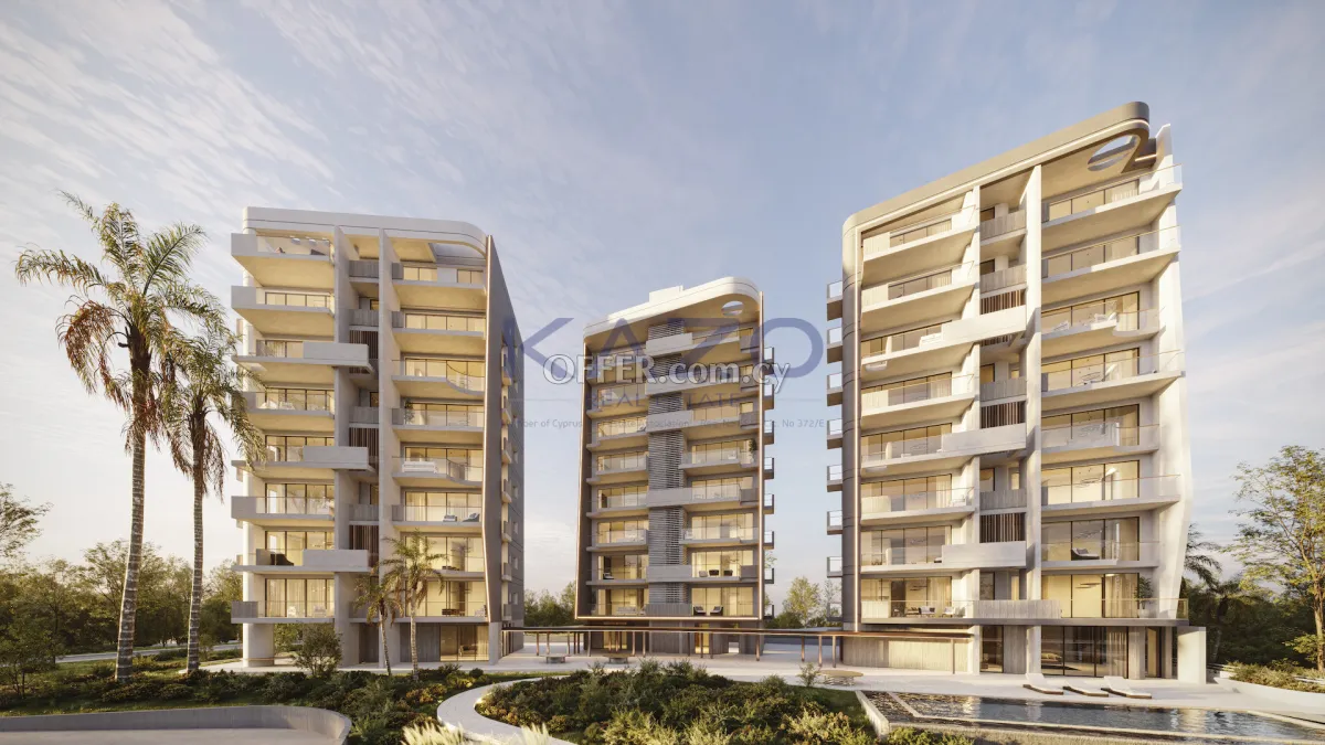 Modern 3 Bedroom Apartment with Pool in Mckenzie - 1