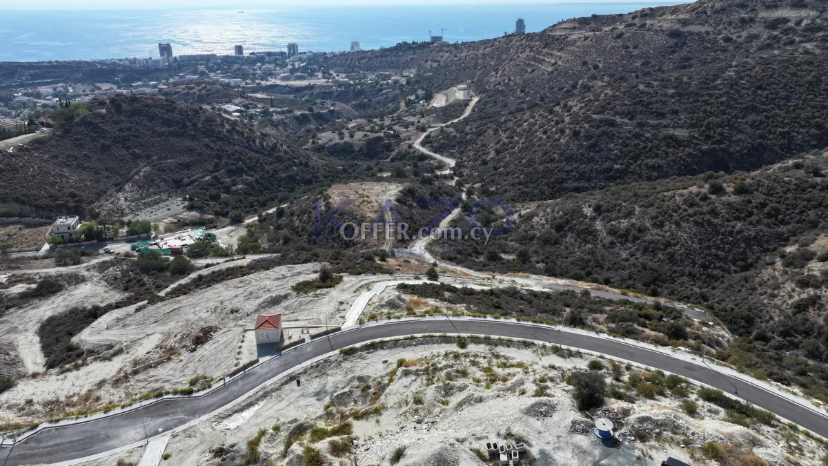 Large Building Plot in Agios Tychonas - 1