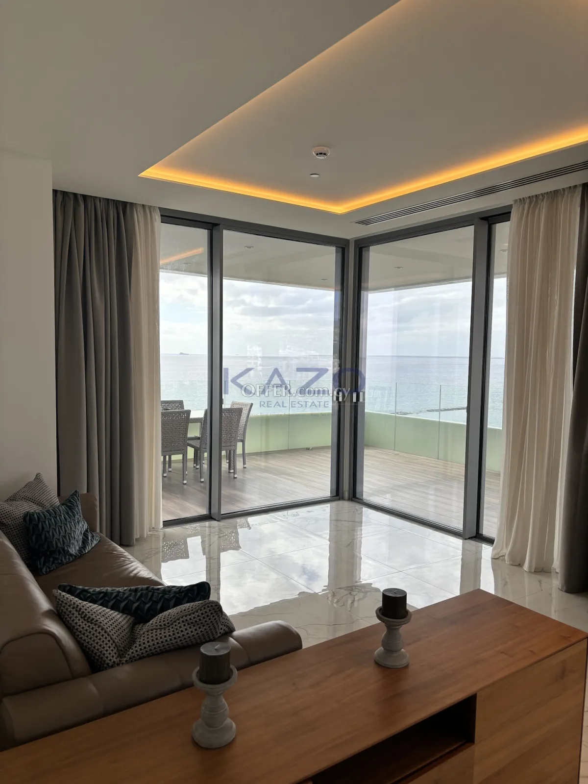 Seafront Apartment with Pool in Agios Tychonas - 1