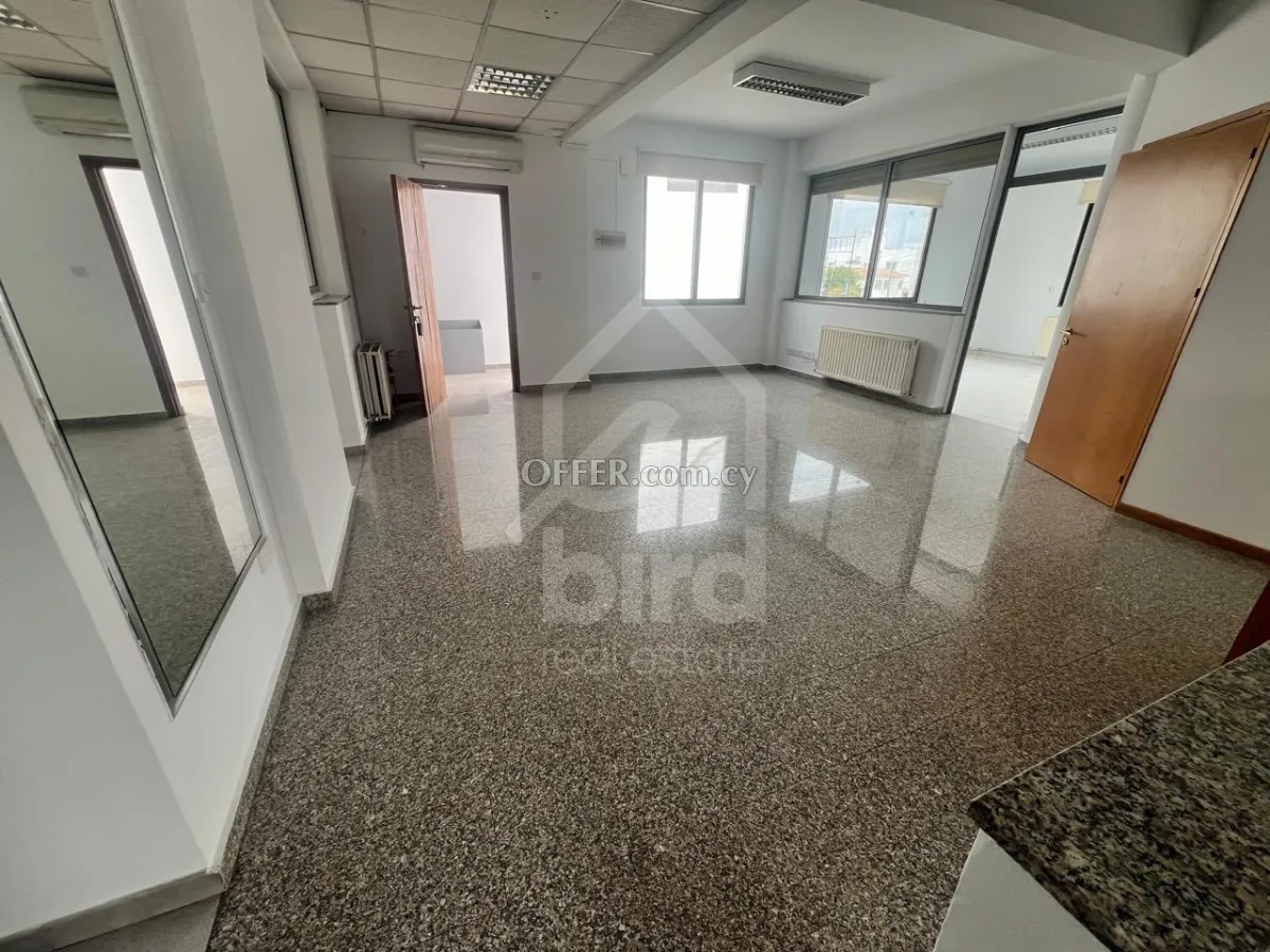 Office for Rent in Strovolos, Nicosia - 1