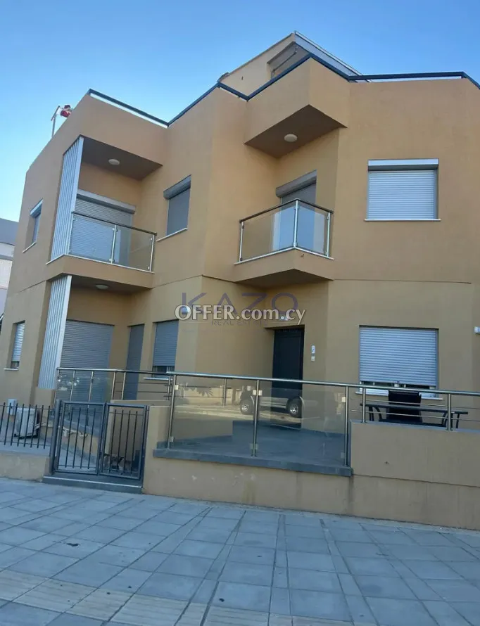 Fully Furnished Three Bedroom Upper Level Apartment in Quiet Polemidia - 1