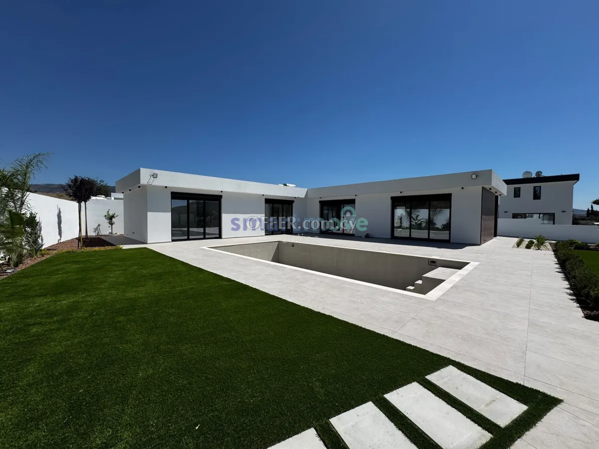 4 Bedroom Brand New Bungalow For Rent Pareklissia - 1