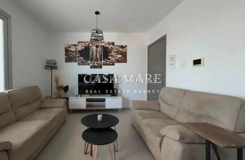 Furnished 3 bedroom penthouse Larnaca
- 1
