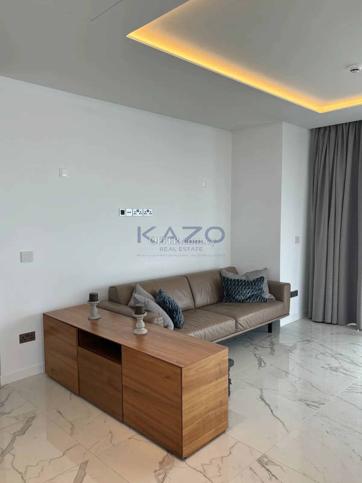 Seafront Apartment with Pool in Agios Tychonas - 13