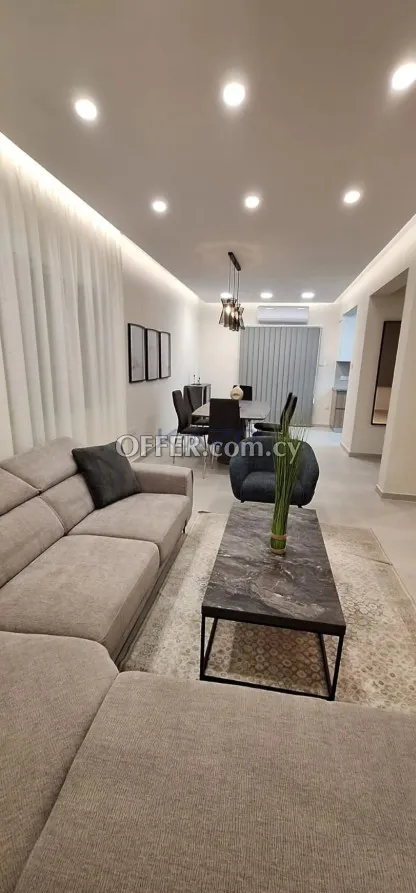 Modern Furnished Semi Detached House in Prime Area - 10