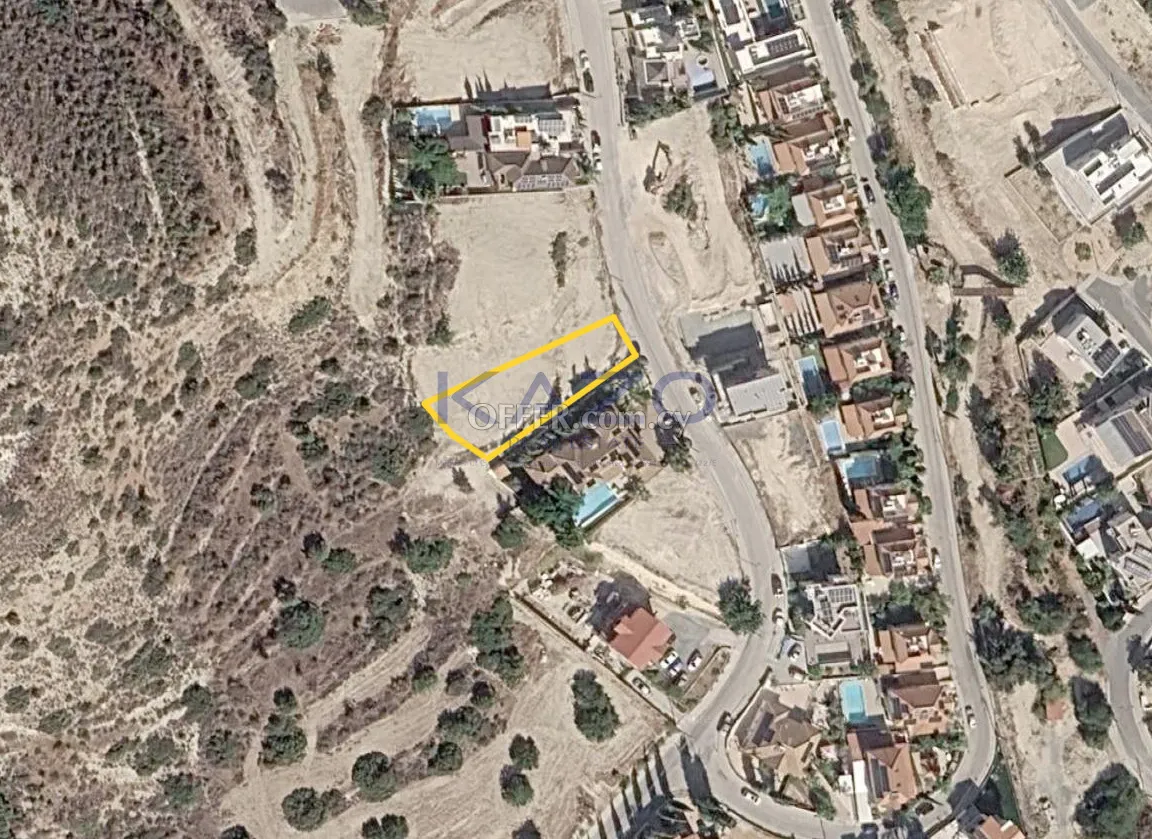 Large 712m2 Building Plot For Sale Palodeia - 2