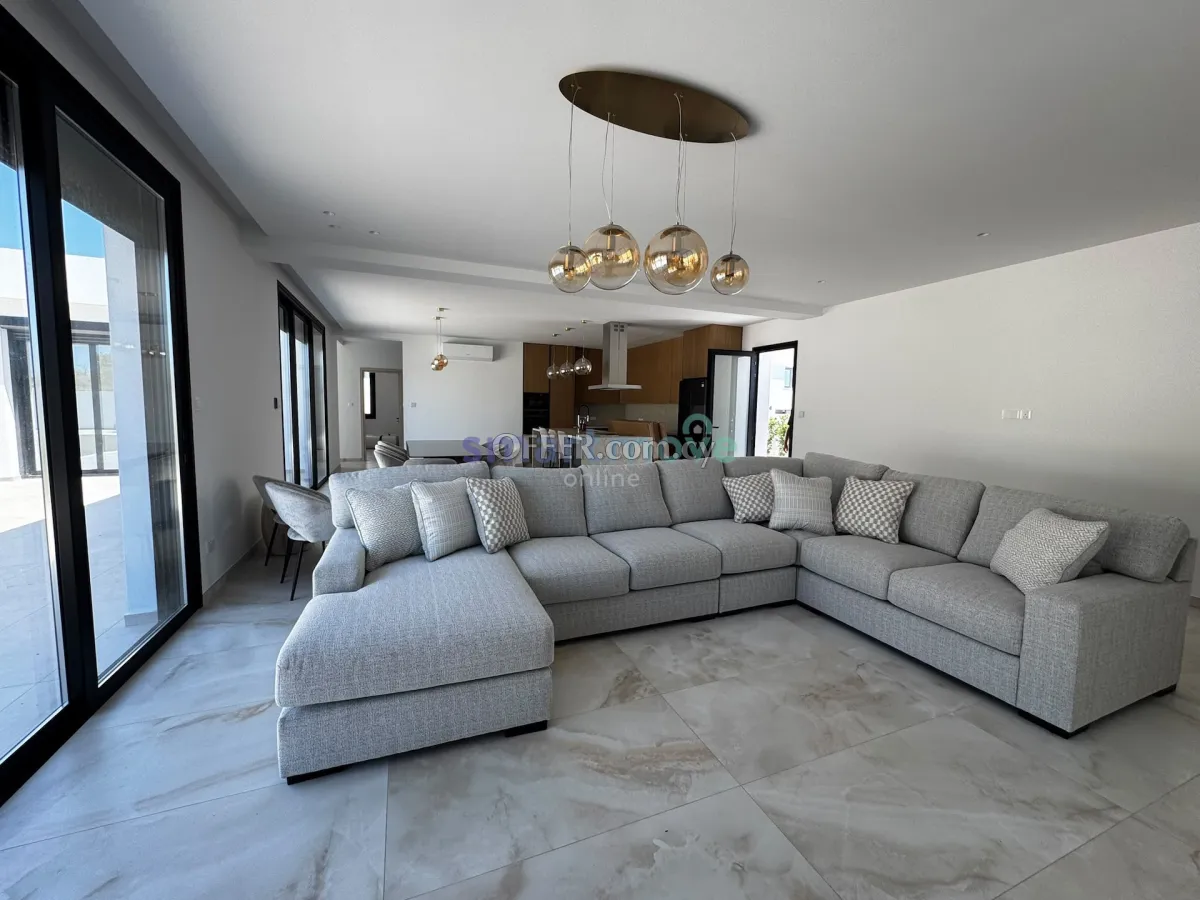 4 Bedroom Brand New Bungalow For Rent Pareklissia - 11