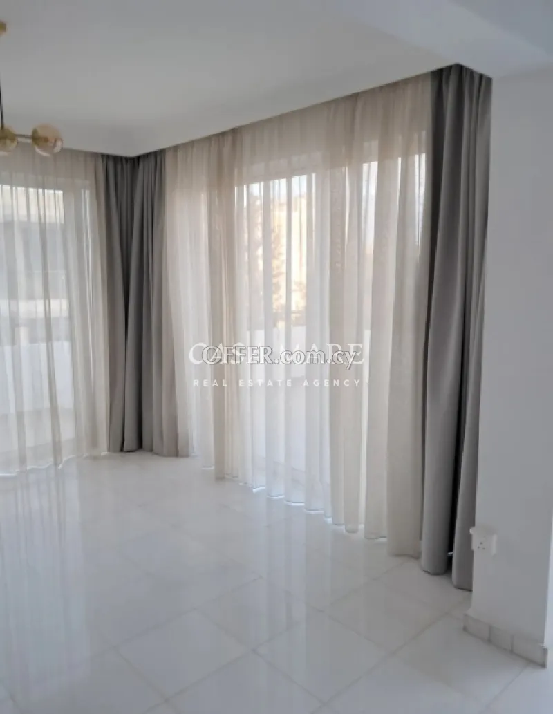 3 Bedroom Penthouse in Nicosia Agioi Omologites - 8