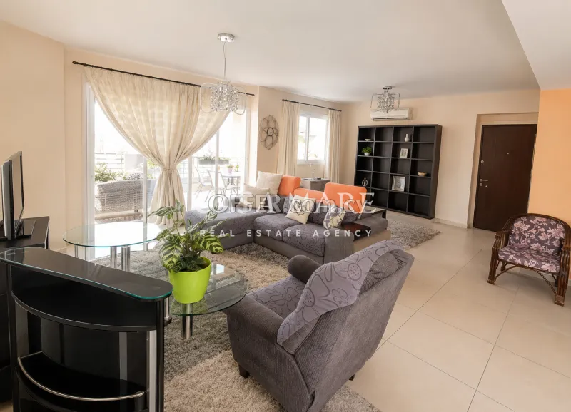 3+1 Bedroom Penthouse Apartment in Acropolis, Nicosia - 7