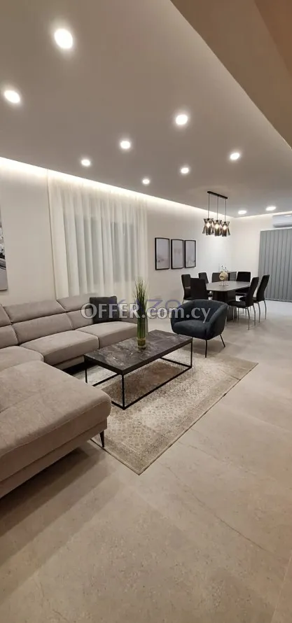 Modern Furnished Semi Detached House in Prime Area - 9