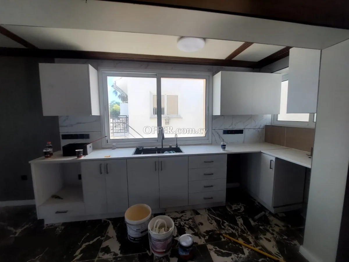 Modern House in Central Chloraka For Sale - 10