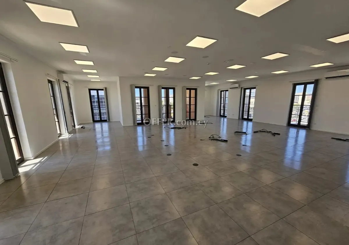 Commercial (Office) in Linopetra, Limassol for Sale - 2