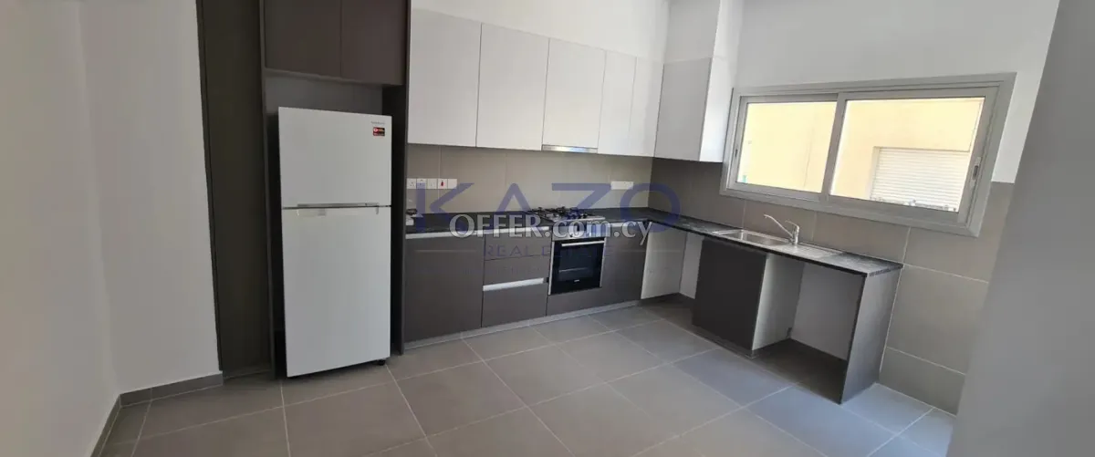 Three Bedroom Semi-Detached Home in Central Agios Nektarios - 8