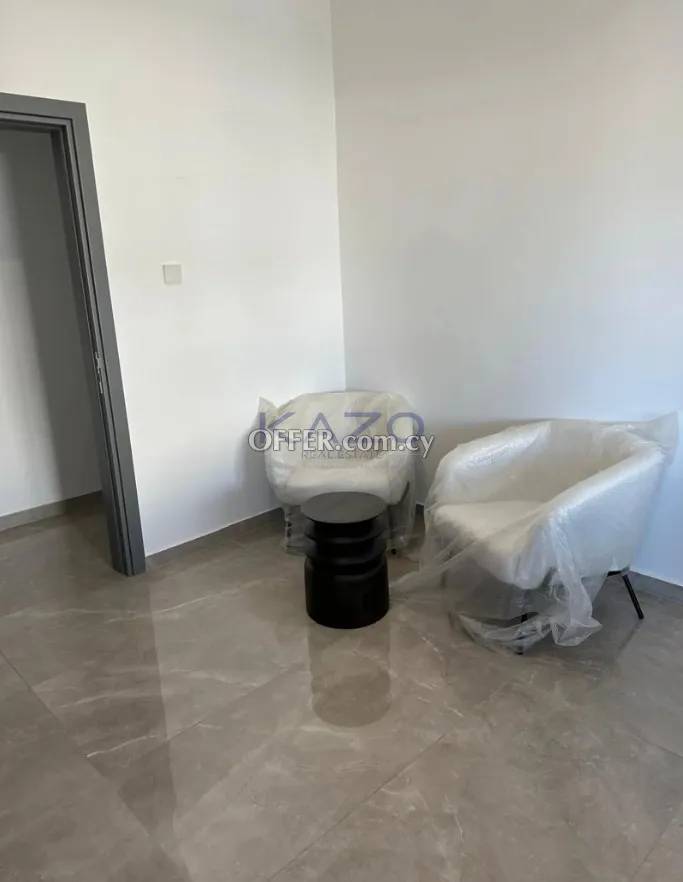 Fully Furnished Three Bedroom Upper Level Apartment in Quiet Polemidia - 10