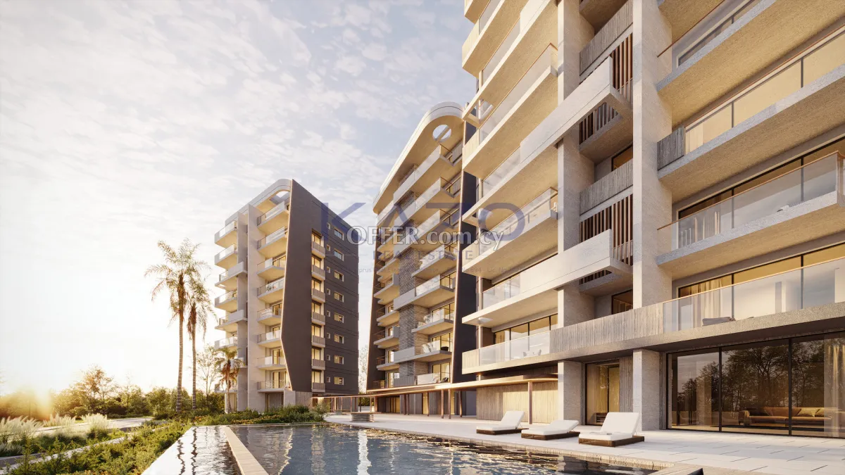 Modern 3 Bedroom Apartment with Pool in Mckenzie - 4