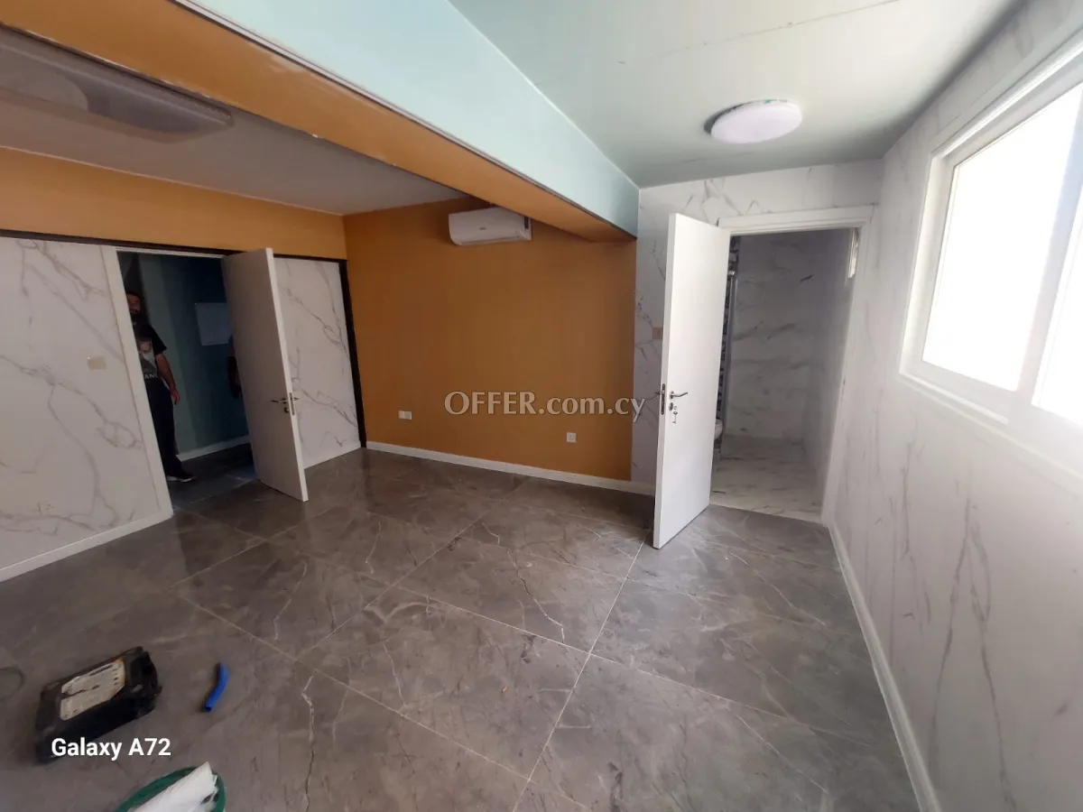 Modern House in Central Chloraka For Sale - 5