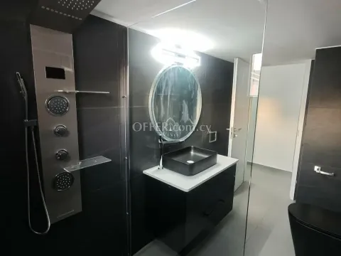THREE BEDROOM APARTMENT IN MESA GEITONIA, LIMASSOL - 3
