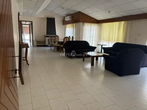 THREE BEDROOM APARTMENT IN AGIOS ATHANASIOS, LIMASSOL - Main Photo