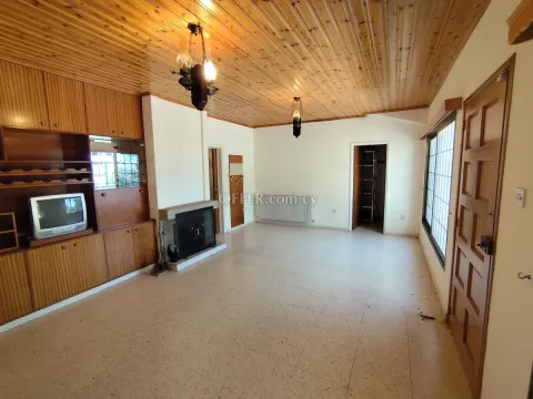 3 Bed House for rent in Moniatis, Limassol