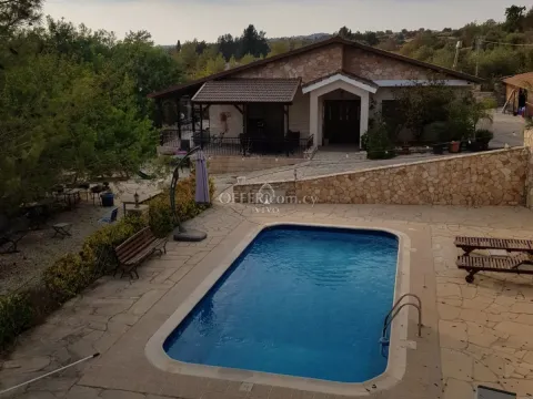 BEAUTIFUL THREE BEDROOM BUNGALOW WITH PRIVATE SWIMMING POOL AND SEA VIEW IN SOUNI ZANAKIA LIMASSOL - Main Photo