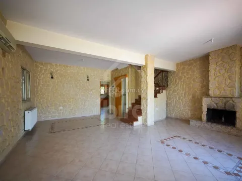 4 Bed Apartment for Sale in Latsia, Nicosia - 11