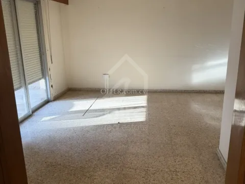 2 Bed Semi-Detached House for Sale in Strovolos, Nicosia - 10