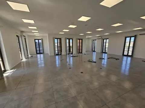 Commercial (Office) in Linopetra, Limassol for Sale - 2