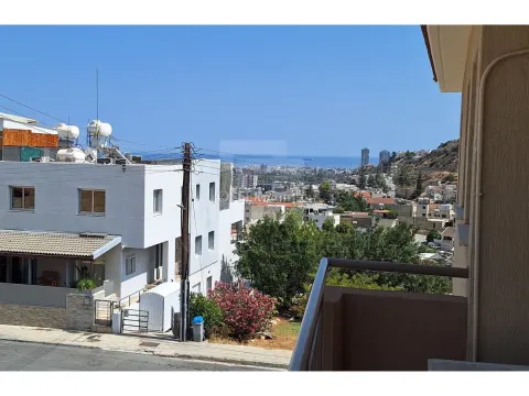 Very spacious furnished and equipped modern apartment in Germasogia area. - 4
